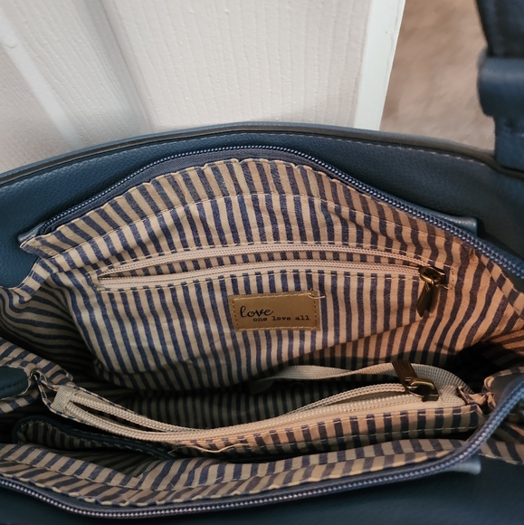 💙UNIQUE TASSELS & STITCHING💙HANDBAG💙LOVE ONE LOVE ALL💙SOUTHWESTERN THEME - Picture 4 of 5